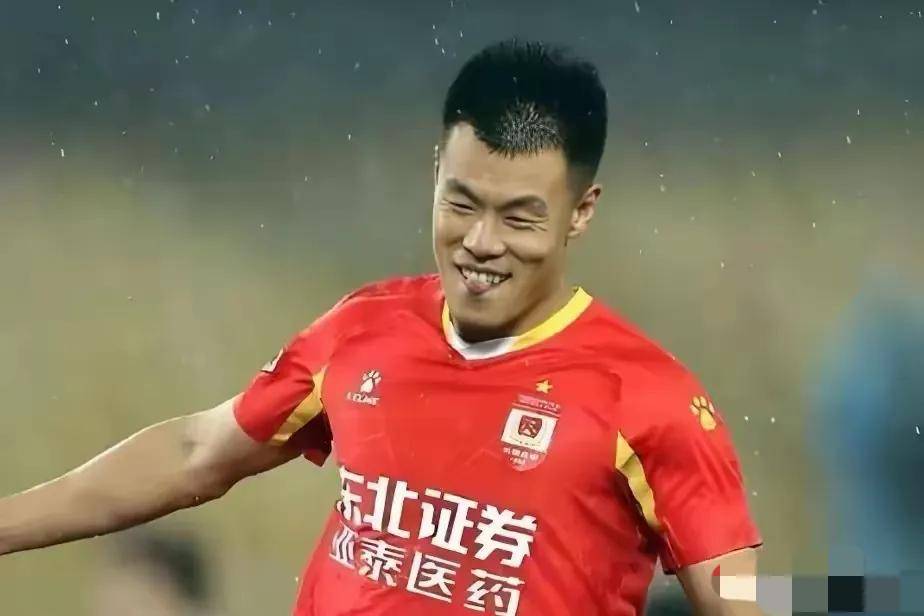 亚泰神勇表现，豪取胜利在积分榜上傲视群雄的简单介绍